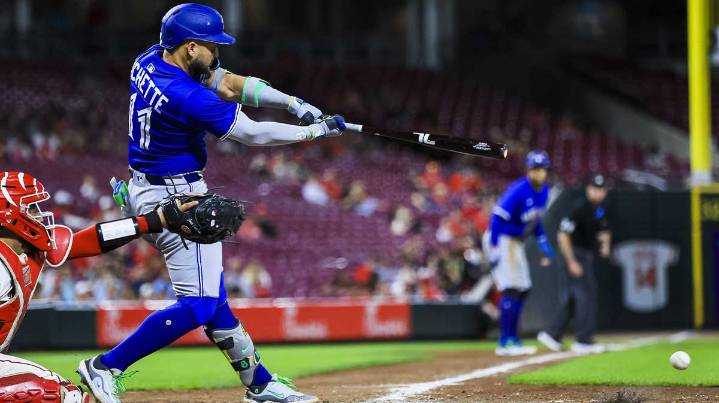 Blue Jays’ John Schneider gives murky Bo Bichette update, but promises ‘progress’