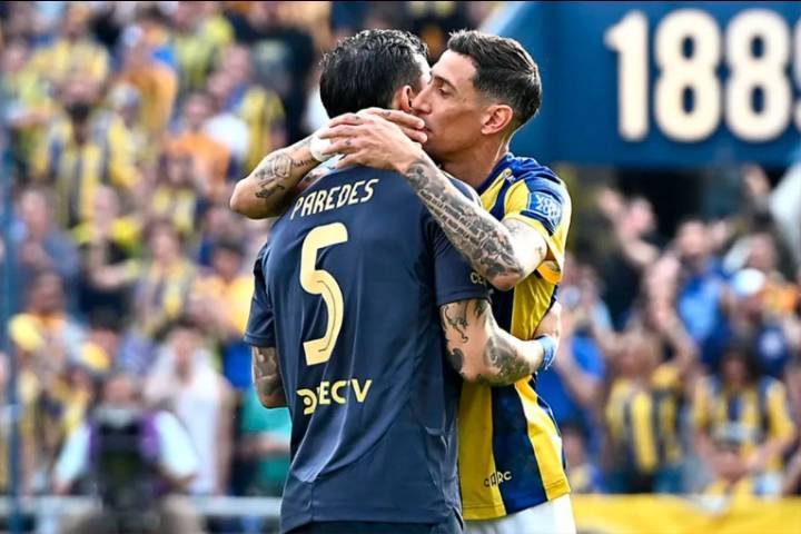 La sorpresa que Leandro Paredes le dio a Ángel Di María y emocionó a todos