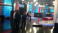Terror en Crónica TV: un hombre armado con un cuchillo irrumpió en pleno noticiero