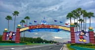 Scuba bandit robs Disney Springs restaurant, swims off into the night
