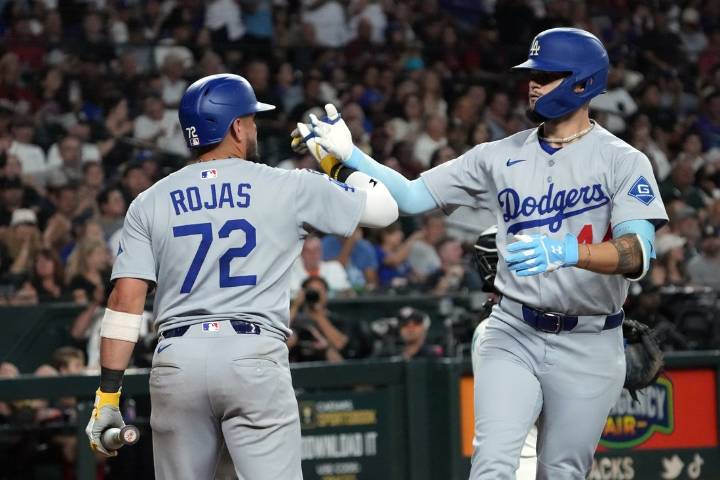 Deadspin | 11-inning win over D-backs leaves Dodgers on verge of NL West title