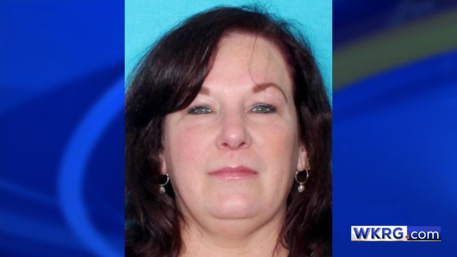 Semmes police searching for woman last seen at Walmart