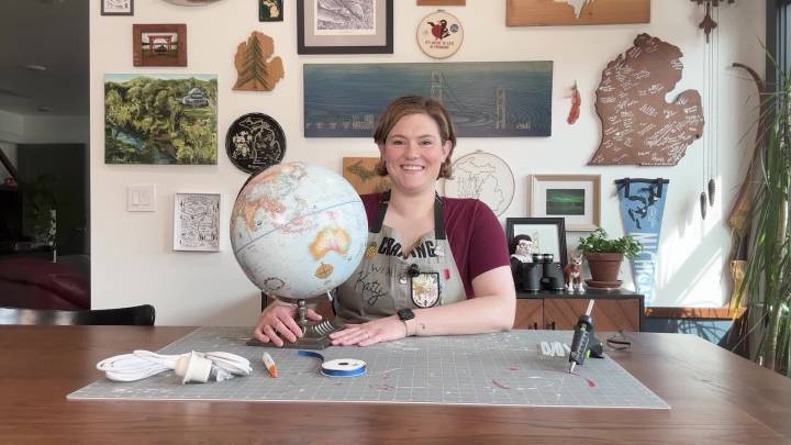 Crafting with Katy: Thrifted Globe Lamp