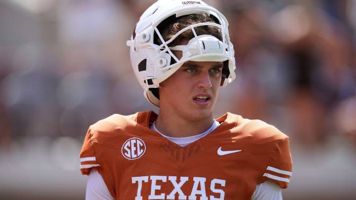 Arch Manning says he must play better after boos from Texas fans