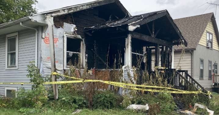 Firefighter recovering from early morning Green Bay house fire