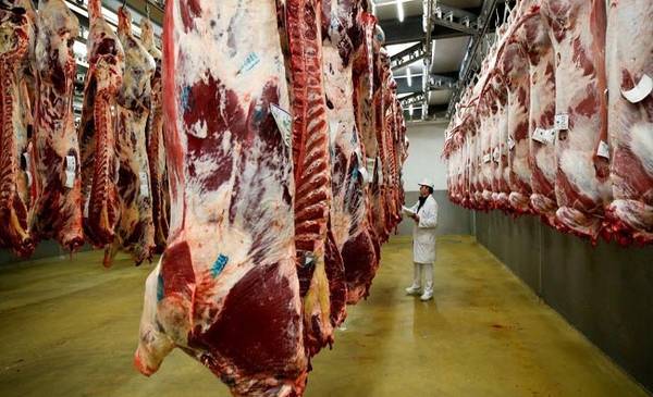 El Gobierno también eliminará las retenciones para la carne avícola y bovina