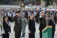 La presidenta de México conmemora los sismos de 1985 y 2017 en la capital del país