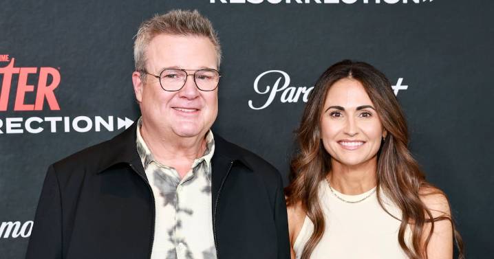 ‘Modern Family’ Star Eric Stonestreet Gets Married to Longtime Partner Lindsay Schweitzer