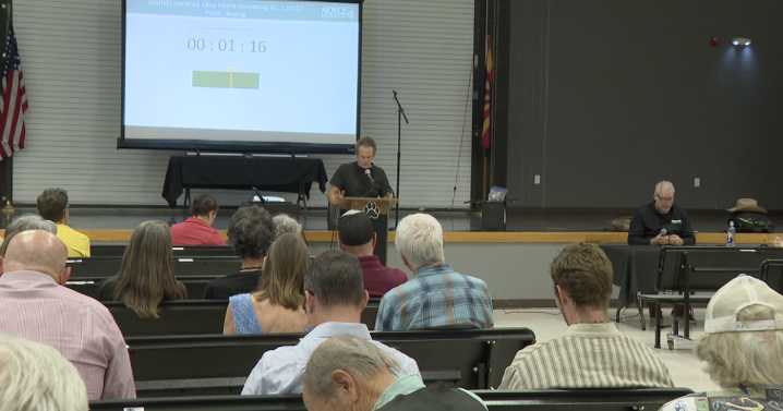 Patagonia residents voice concerns over South32 Hermosa Mine at public hearing