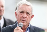 Álvaro Uribe crítica a Petro tras disputa con alcaldes que viajan a EE. UU.