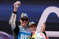 Álex Márquez gana el GP de Catalunya y retrasa el alirón de su hermano Marc en el campeonato