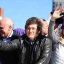 El Gobierno cierra la campaña en Moreno y desafía a Kicillof: Ellos deciden si les es redituable que se pudra o que haya paz