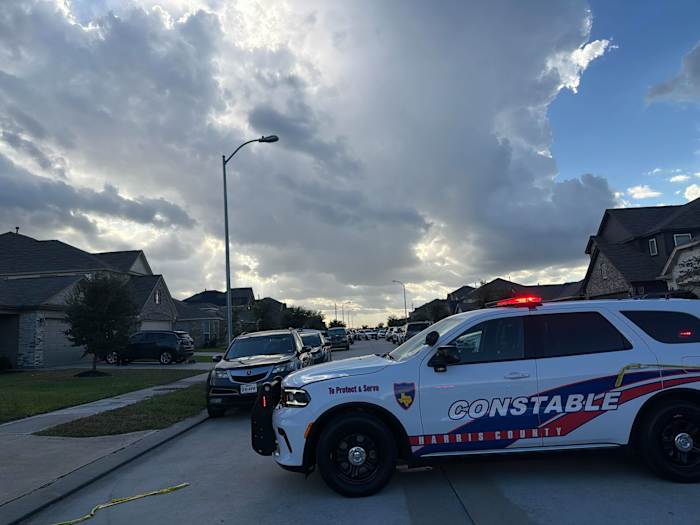 13-year-old shot in N. Harris County neighborhood