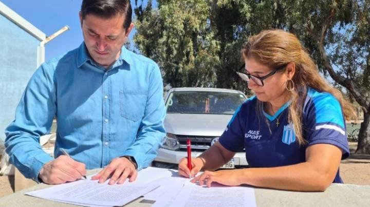 Firmaron convenios con siete entidades en las que colaboran beneficiarios del Plan de Inclusión
