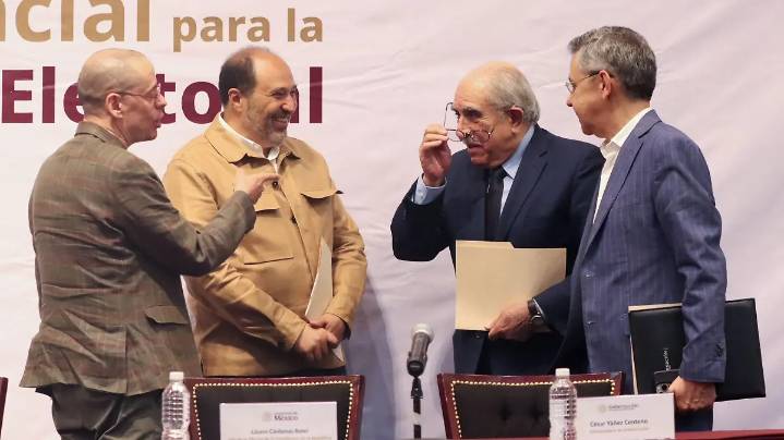 Participación indígena y reducción de legisladores: las propuestas del primer foro de reforma electoral