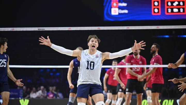 Tampa volleyball product Kyle Dagostino holds tight to Olympic dream