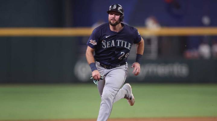 Cal Raleigh brutally honest about Mariners’ approach amid fiery offense