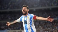 Doblete de Messi en su último duelo oficial en Argentina