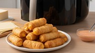 Versión en hojaldre. Cómo hacer los mejores tequeños en la Air Fryer: la receta perfecta de un chef venezolano
