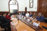 Jefe del Gabinete encabeza reunión con representantes de mypes y empresarios de Gamarra