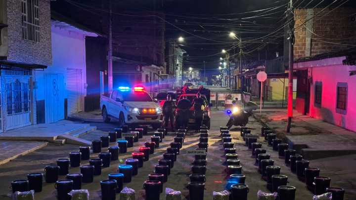 Pretendía hacer pasar semillas por marihuana: capturan a hombre que transportaba más de 300 kilos del estupefaciente en vía del Valle del Cauca