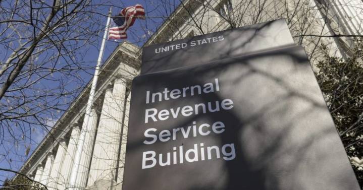 Temporary order blocks IRS from sharing taxpayer information with ICE