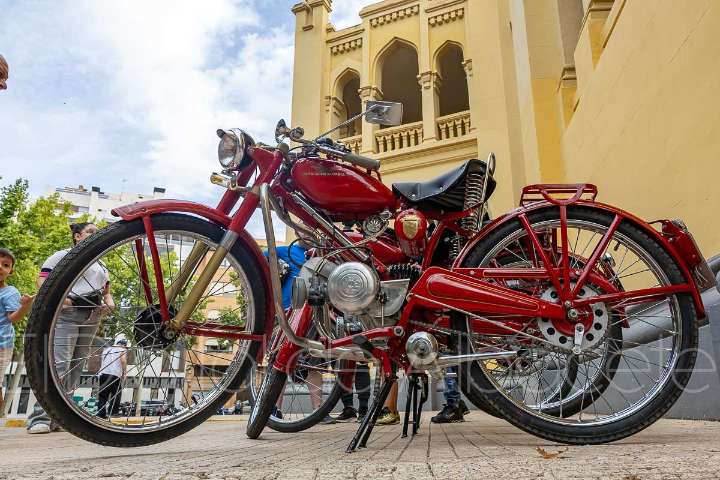 Las motos Guzzi vuelven a brillar en la Feria de Albacete: «Son piezas de museo»