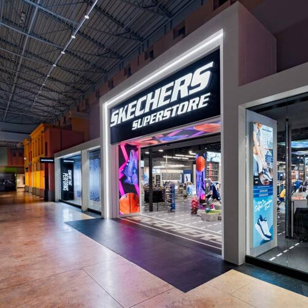 US apparel and footwear deals surge to record $21B as brands react to tariff pressure