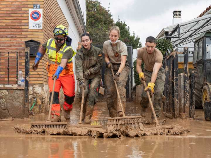 Alerta roja en Valencia por fuertes lluvias, a casi un año de la dana que causó más 200 muertes