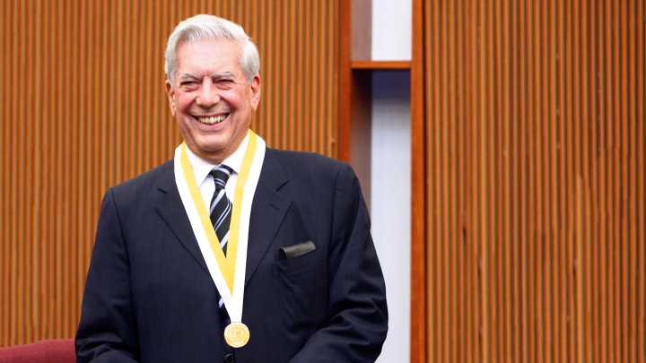 En octubre presentarán diccionario Vargas Llosa y relanzarán Casa Museo en Congreso Internacional de Lengua Española