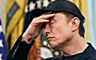 Padre de Elon Musk fue acusado de abuso sexual infantil contra 5 familiares, según el New York Times