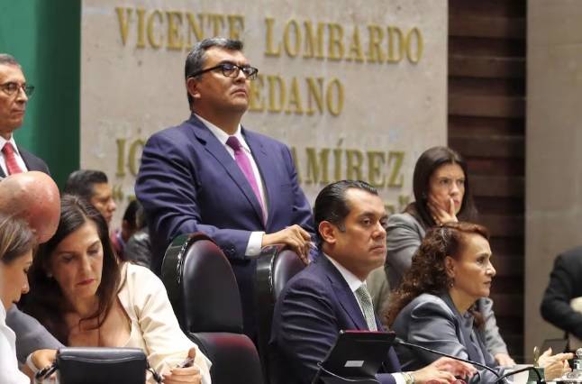 San Lázaro, sin acuerdo para renovar presidencia de la Mesa Directiva; Gutiérrez Luna se queda cinco días más