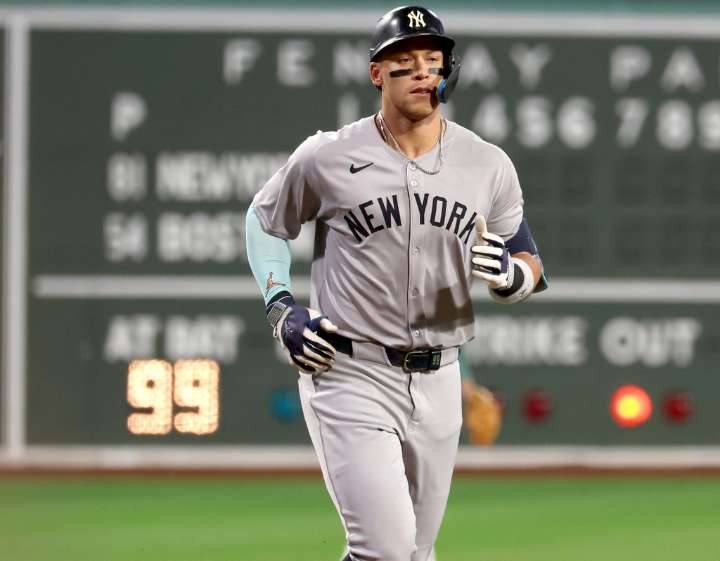 Aaron Judge passes Joe DiMaggio on Yankees’ all