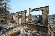 Western wildfires creating strain on insurance industry, homeowners: Report