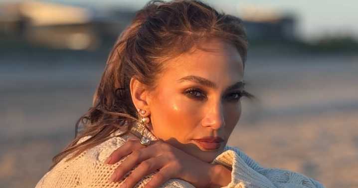 Jennifer Lopez Stuns in Knit Sweater & Mini