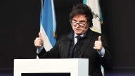 Milei estará en el búnker de LLA en La Plata, mientras el peronismo habla de una amplia ventaja