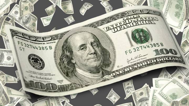 El dólar volvió a despegarse del techo de la banda y cerró a $1.480 en el Banco Nación