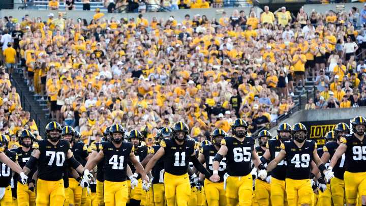 Iowa vs Rutgers predictions, picks, odds college football Week 4