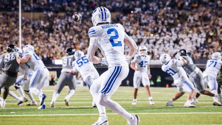 Chase Roberts Passes 2,000 Yard Mark With BYU