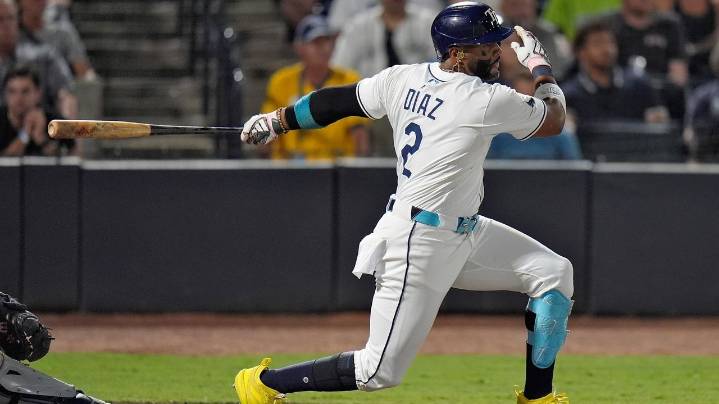 Yandy Diaz has career-best 5-hit game to help Rays compete series sweep of the Mariners