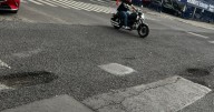 ¿Cómo se forman los baches en la CDMX?: Este es el plan de Clara Brugada para eliminarlos