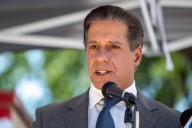 LAUSD renews Alberto Carvalho’s contract as superintendent