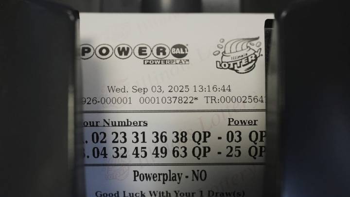 Powerball jackpot jumps to $1.7 billion