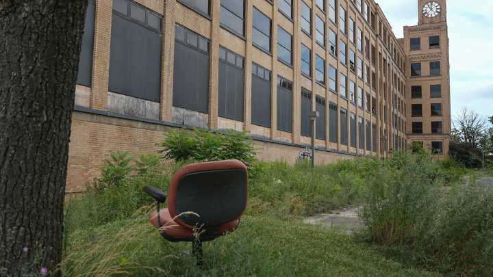 Akron residents plead for preservation of Firestone plant, clock