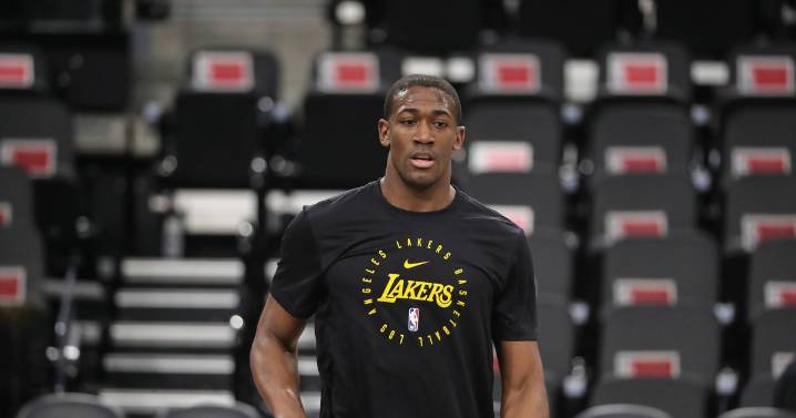 Los Knicks sorprenden: dos ex Lakers en la pelea por un puesto… ¿Quién se queda fuera?