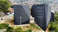 Medellín por fin tendrá recuperada la Biblioteca España: Fico explicó los problemas de los contratos