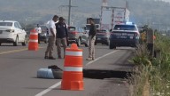 Genera aparición de socavón cerca del aeropuerto Hermanos Serdán congestionamiento vehicular