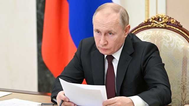 President Donald Trump urges NATO allies to stop buying Russian oil