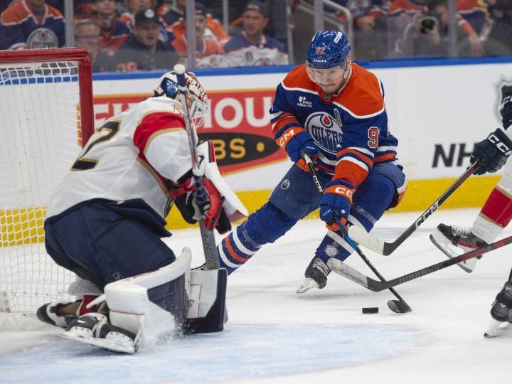 Hockey world reacts as Edmonton Oilers sign power forward Vasily Podkolzin to 3