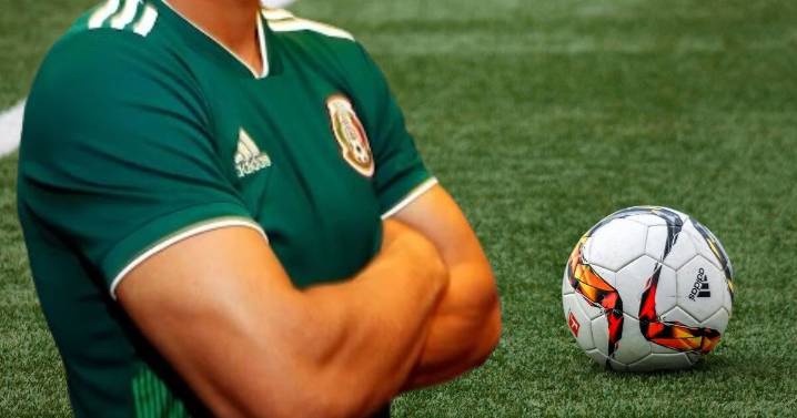 Llegó a Europa tras romperla en Chivas, pero fue despedido de su club semanas después